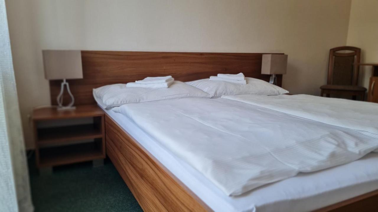 Hotel Sipox Strba Ngoại thất bức ảnh