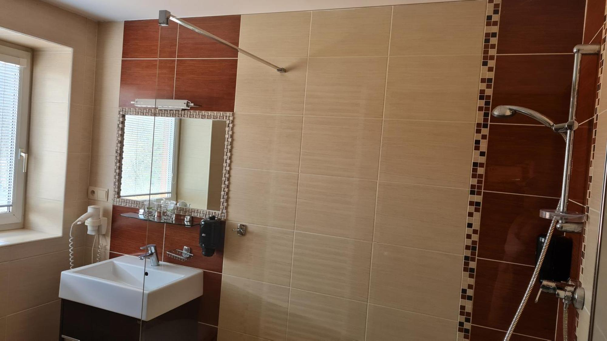 Hotel Sipox Strba Ngoại thất bức ảnh