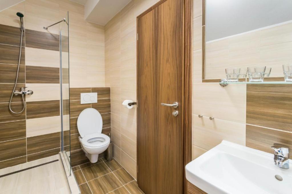 Hotel Sipox Strba Ngoại thất bức ảnh